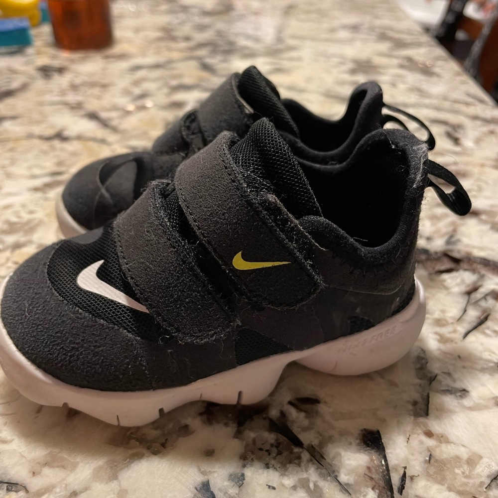 Sold *******Nike free 5c